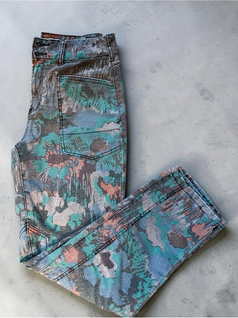 Pilcro Anthropologie The Wanderer Size 27 Relaxed Mid Rise Print Floral Jeans
